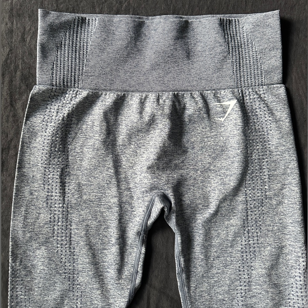Gym Shark size small - new condition
